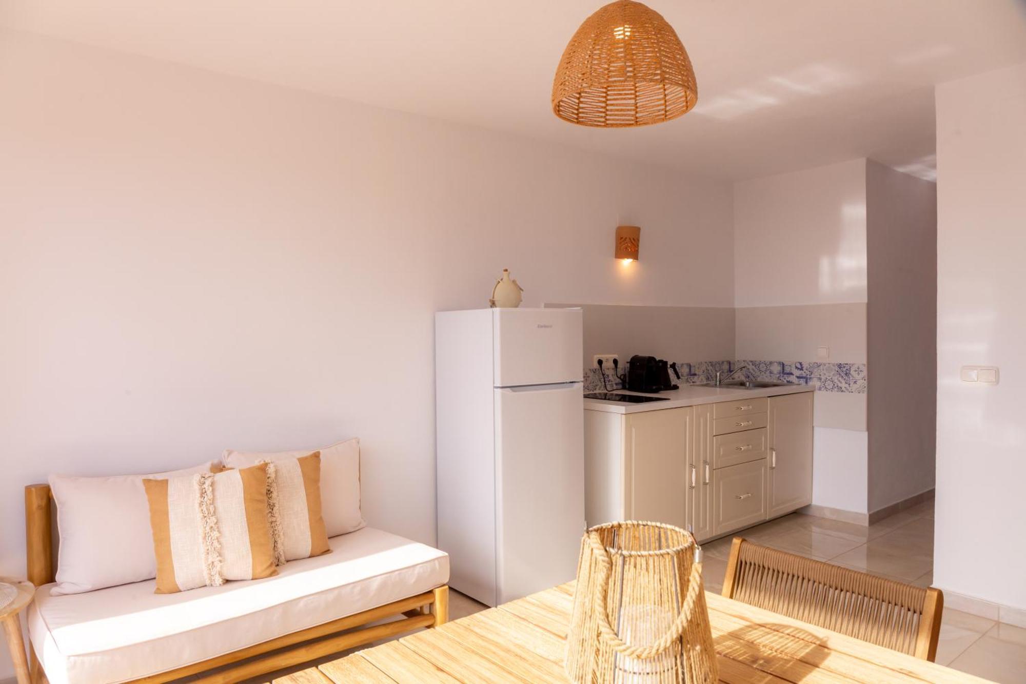 Unio Ibiza - Adults Only Hotel กาลาวาเดลลา ภายนอก รูปภาพ