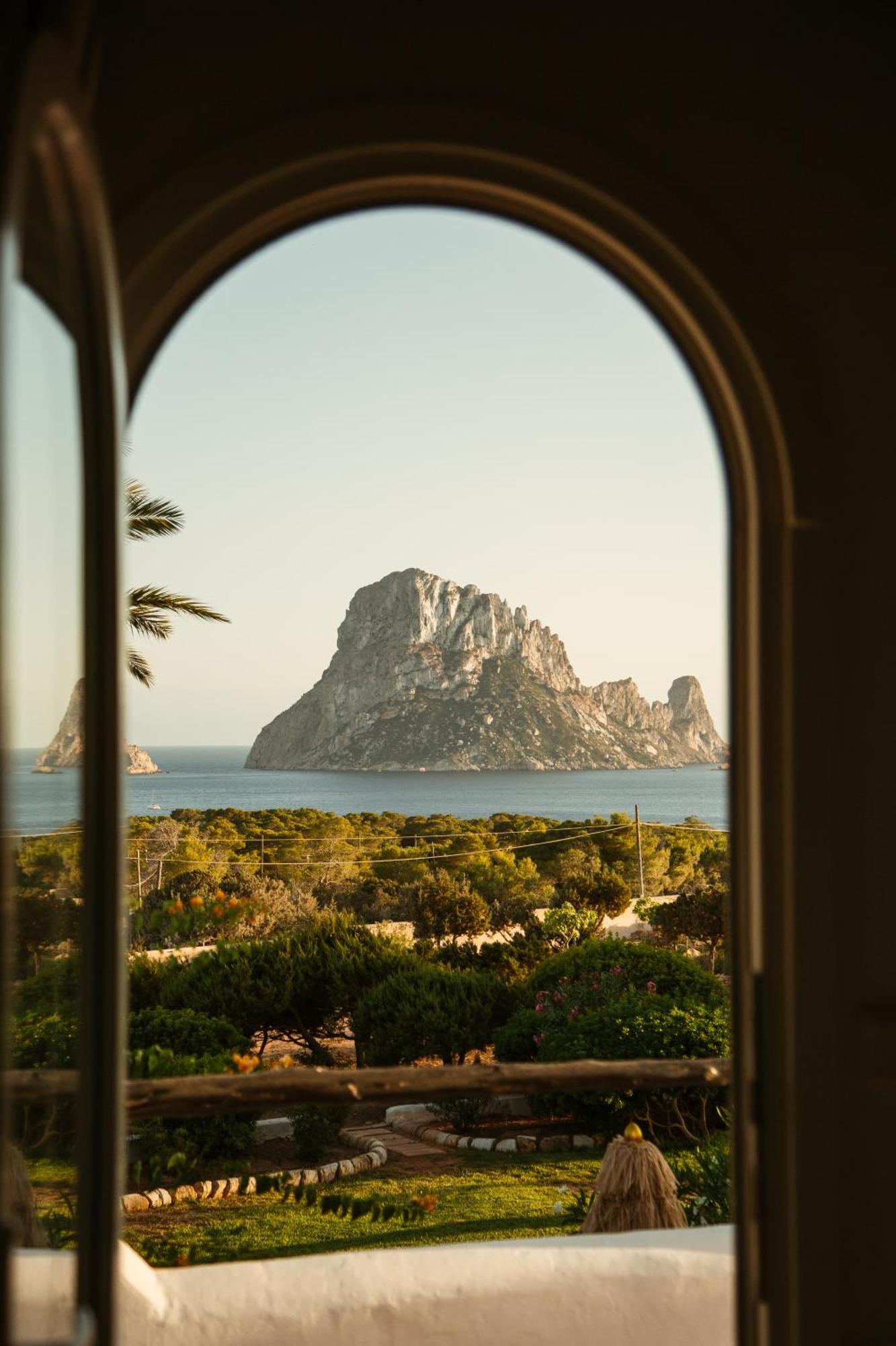 Unio Ibiza - Adults Only Hotel กาลาวาเดลลา ภายนอก รูปภาพ